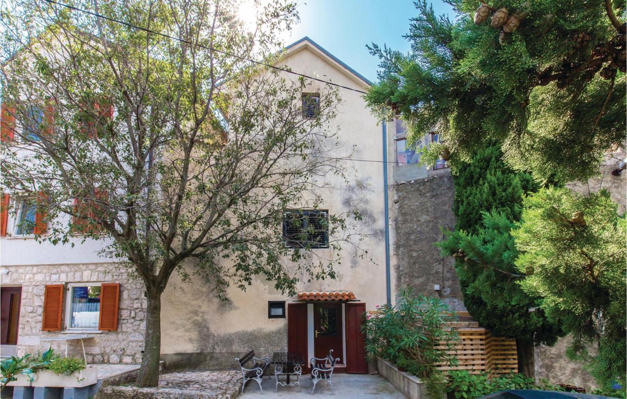 Amazing Apartment In Novi Vinodolski With Wifi エクステリア 写真